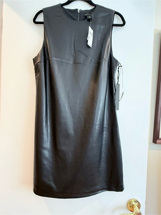 House of Harlow 1960 Dresses & Skirts - House of Harlow Sleeveless Faux Leather Shift Dress - Black size Large